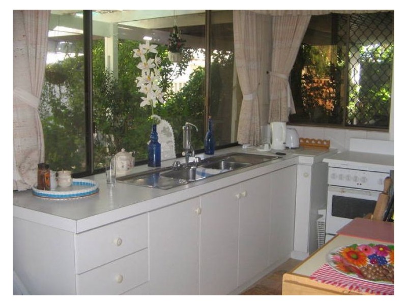 2 King, Coogee WA 6166