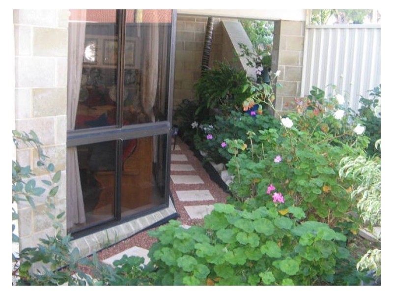 2 King, Coogee WA 6166