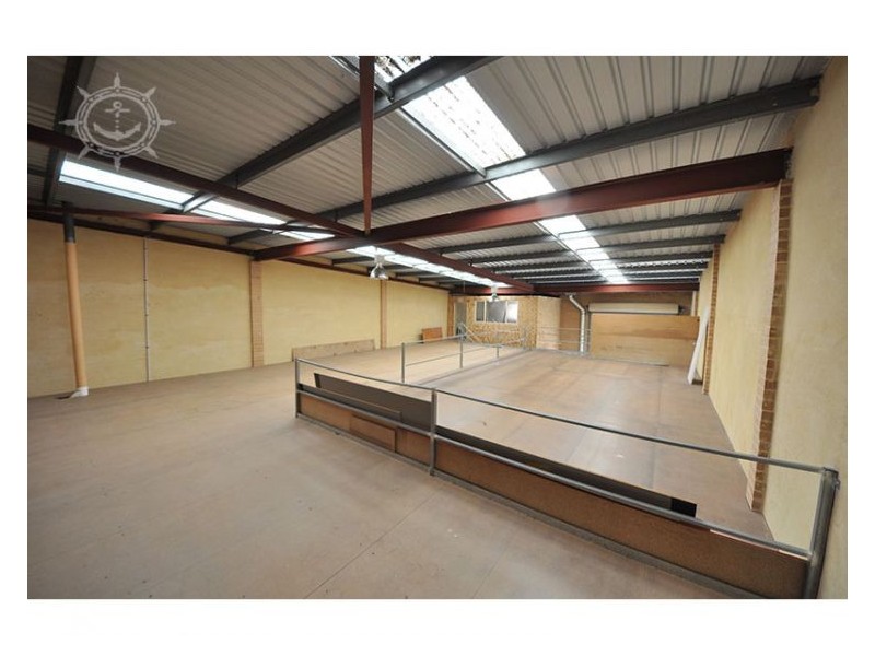 2/27 Weatherburn Way, Kardinya WA 6163