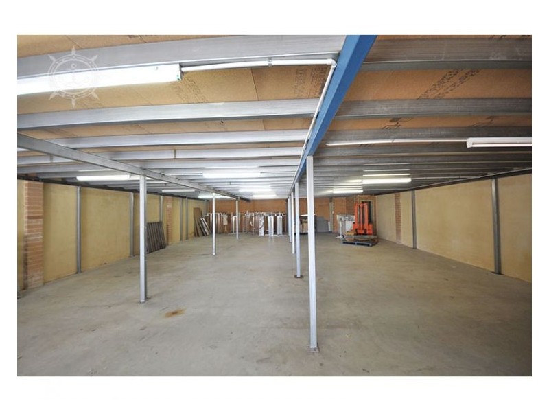 2/27 Weatherburn Way, Kardinya WA 6163