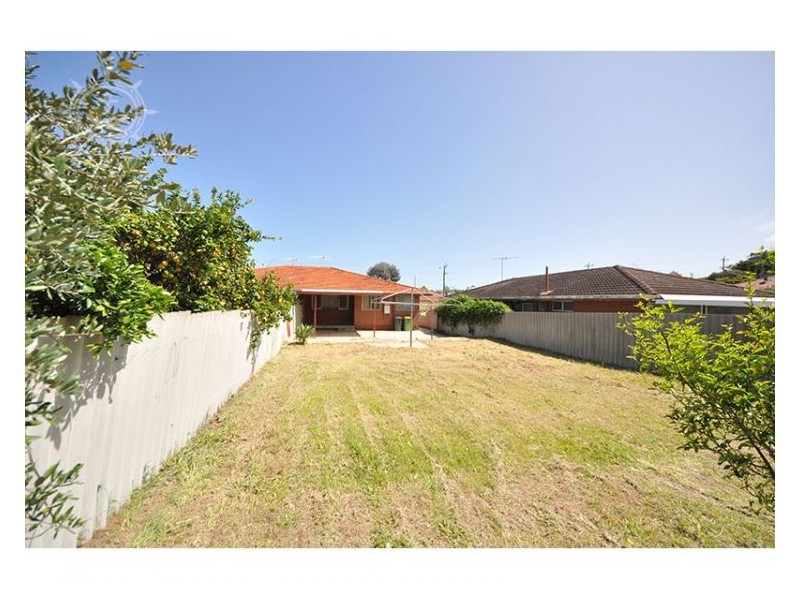 374A Carrington Street, Hamilton Hill WA 6163