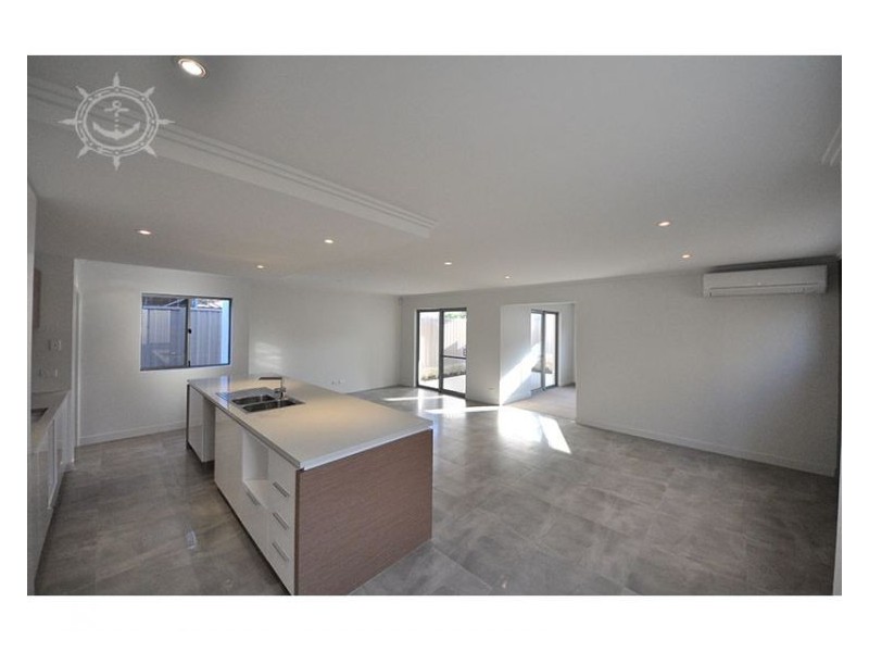 2 Fullston Way, Beaconsfield WA 6162