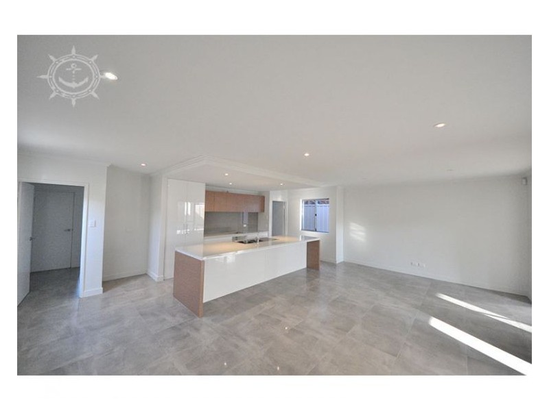 2 Fullston Way, Beaconsfield WA 6162