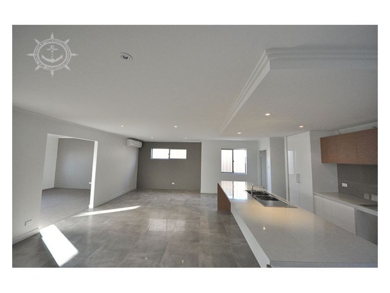2 Fullston Way, Beaconsfield WA 6162