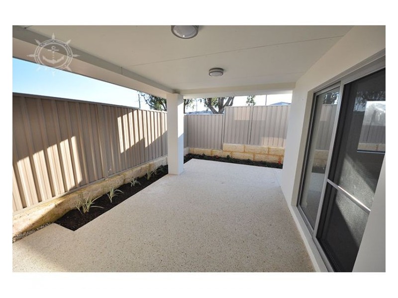 2 Fullston Way, Beaconsfield WA 6162
