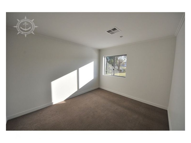 2 Fullston Way, Beaconsfield WA 6162