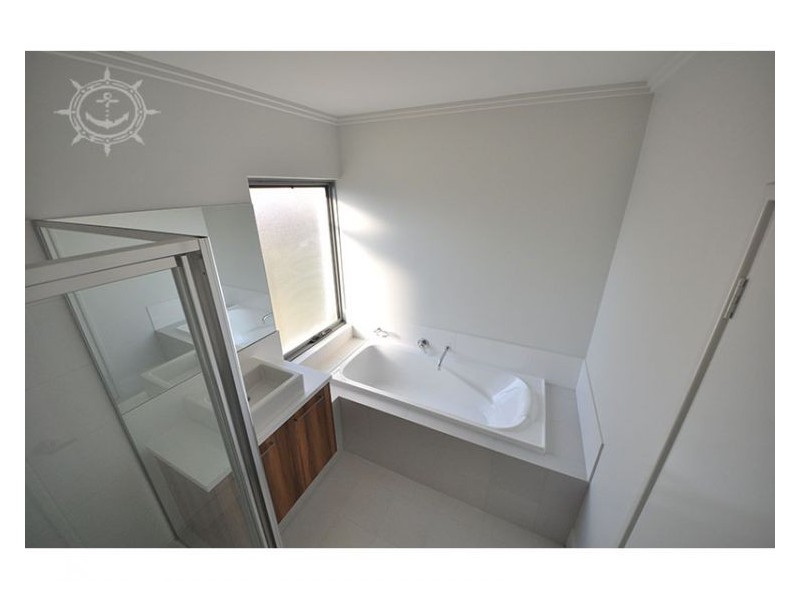 2 Fullston Way, Beaconsfield WA 6162