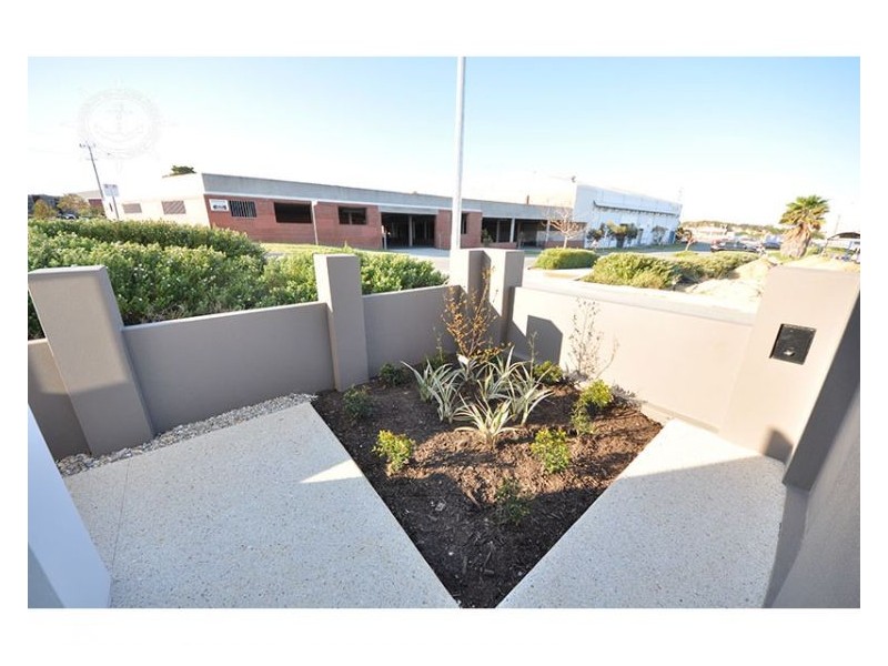 2 Fullston Way, Beaconsfield WA 6162