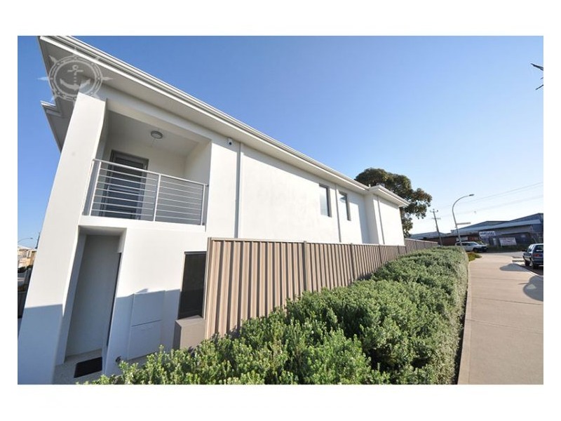 2 Fullston Way, Beaconsfield WA 6162