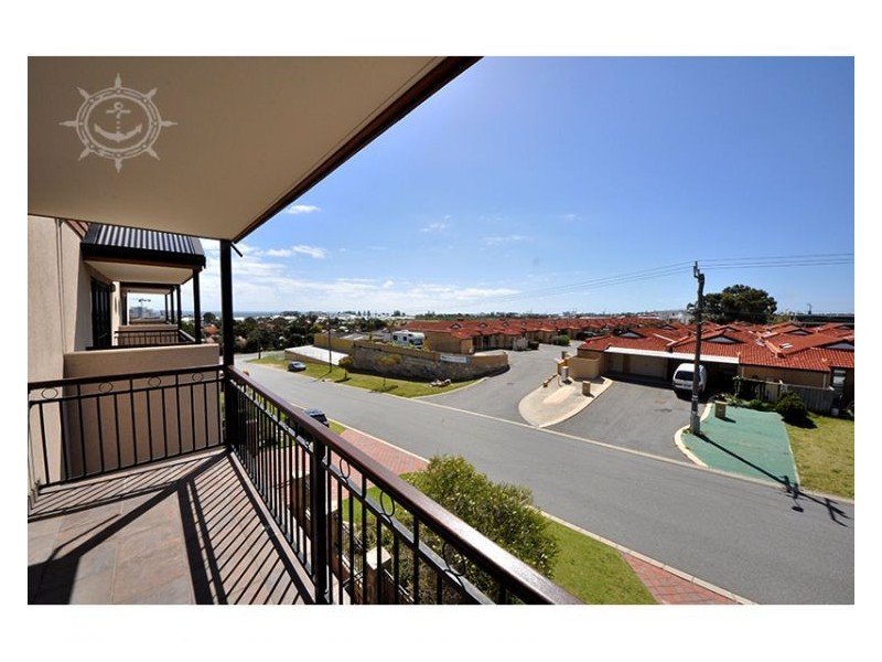 8 / 7 Bellion Drive, Hamilton Hill WA 6163