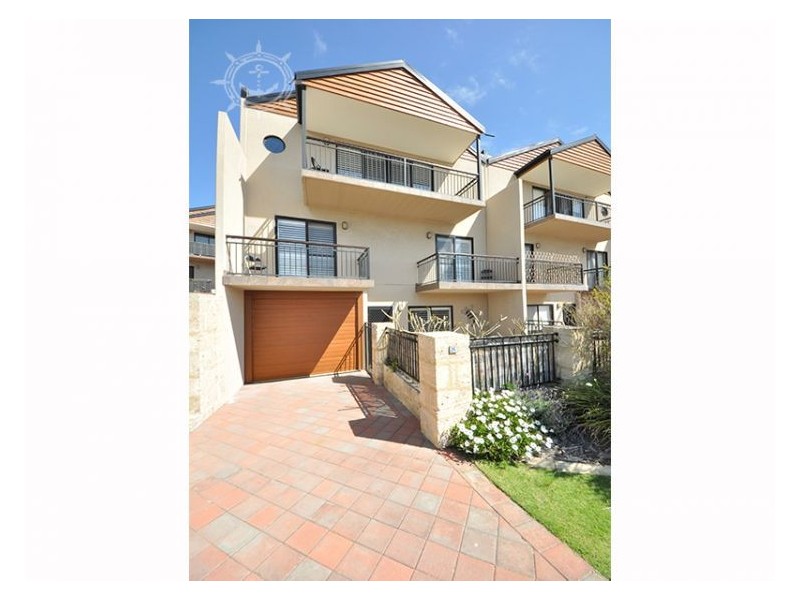 8 / 7 Bellion Drive, Hamilton Hill WA 6163