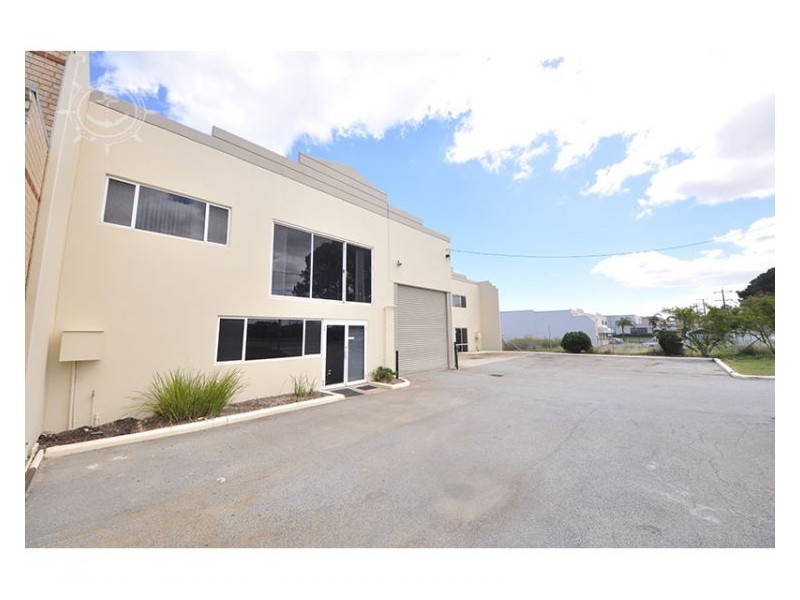 15B Weatherburn Way, Kardinya WA 6163