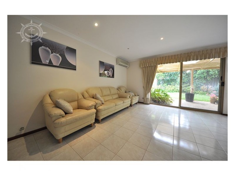 3 Lourens Dale, Winthrop WA 6150