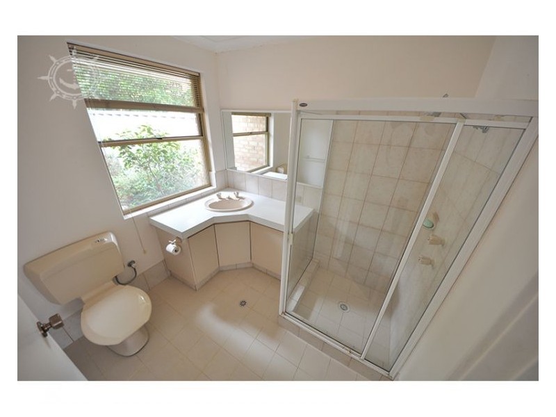 3 Lourens Dale, Winthrop WA 6150