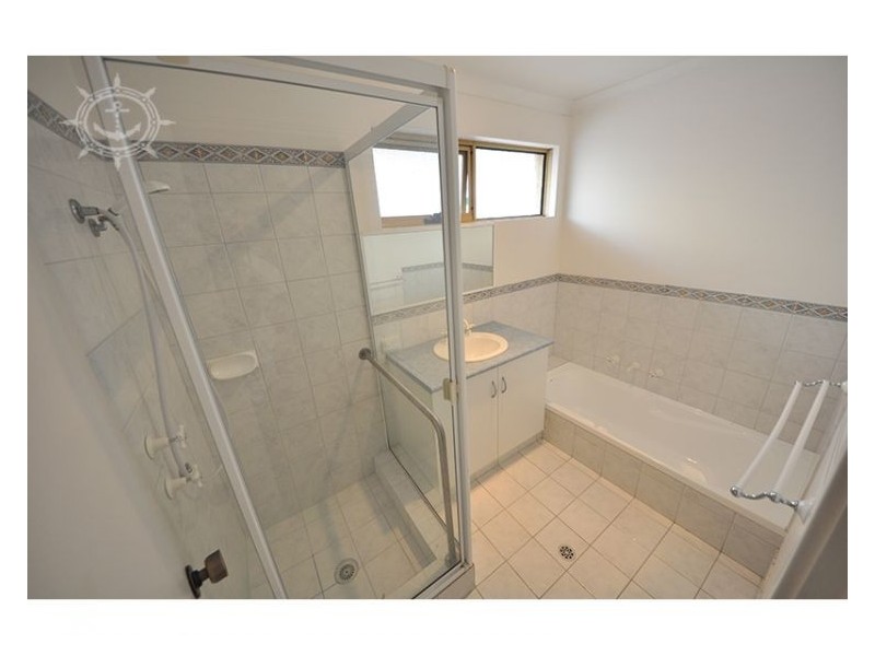 3 Lourens Dale, Winthrop WA 6150