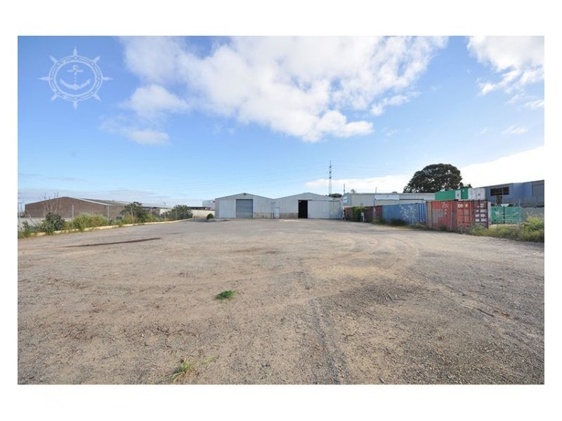 14 Howson Way, Bibra Lake WA 6163