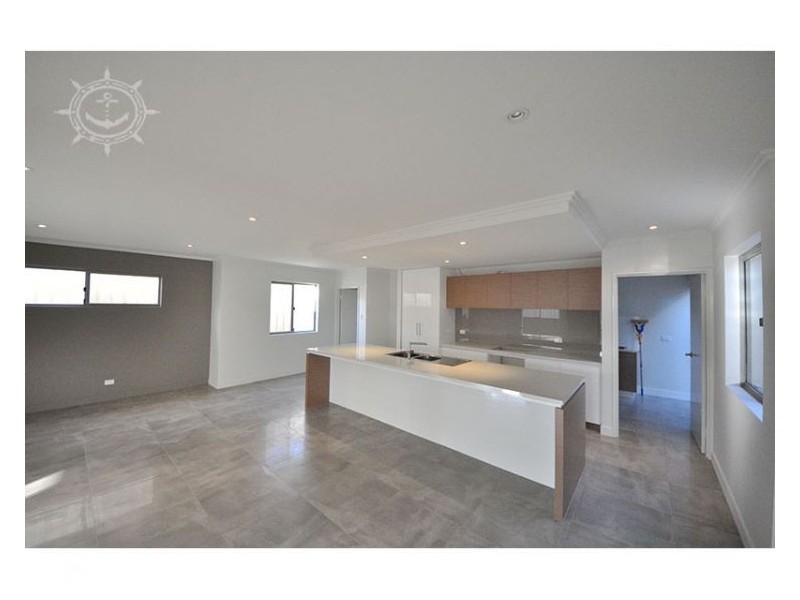 2 Fullston Way, Beaconsfield WA 6162