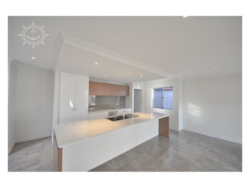 2 Fullston Way, Beaconsfield WA 6162