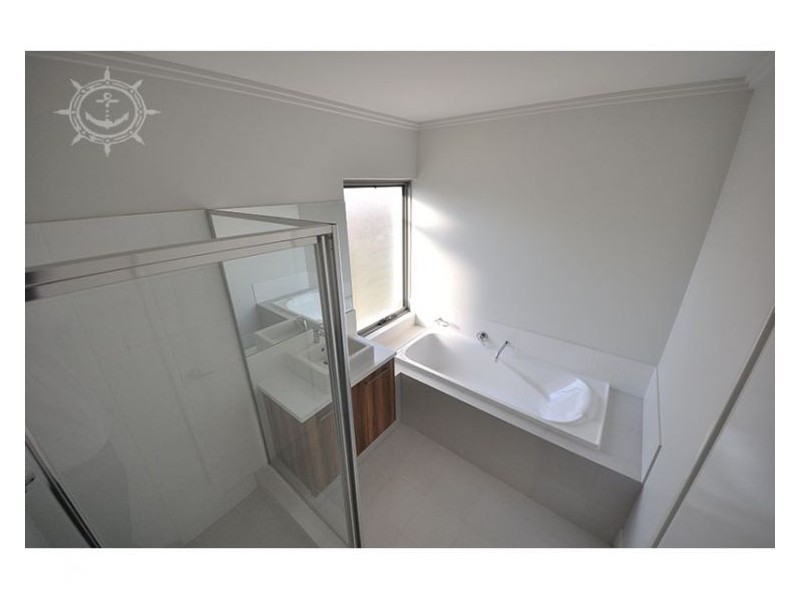 2 Fullston Way, Beaconsfield WA 6162