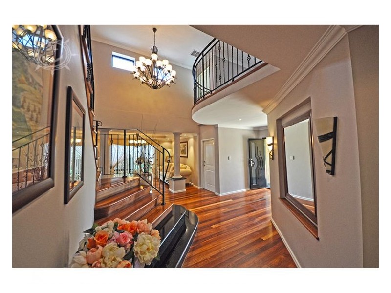 33 Giudice Way, Yangebup WA 6164