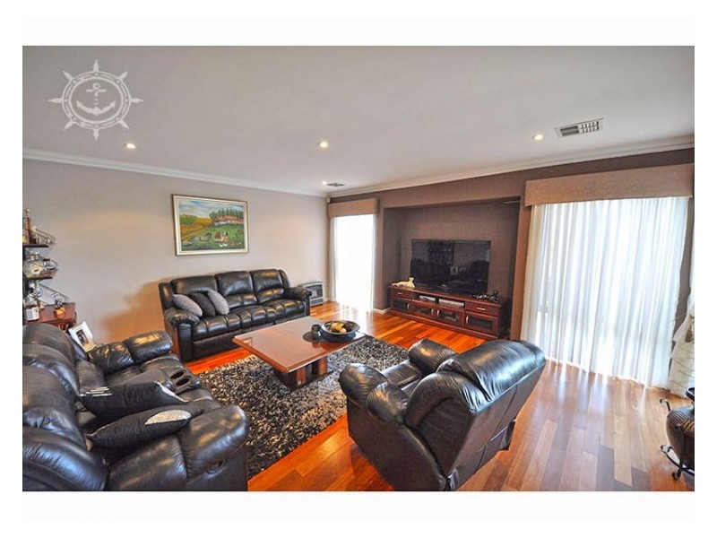 33 Giudice Way, Yangebup WA 6164