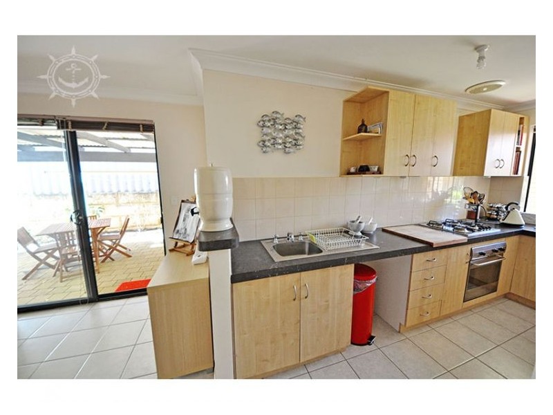 2/91 Phoenix Road, Spearwood WA 6163