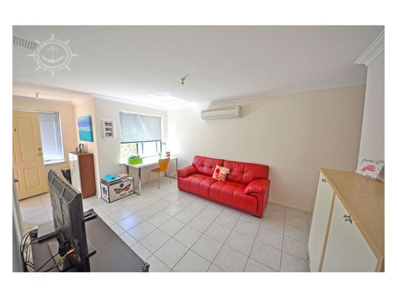 2/91 Phoenix Road, Spearwood WA 6163