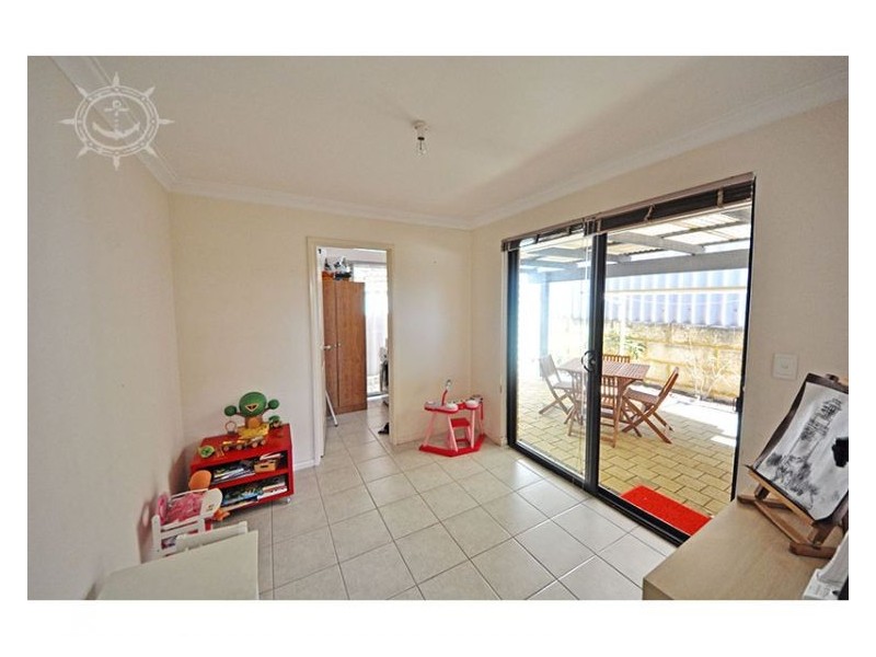 2/91 Phoenix Road, Spearwood WA 6163