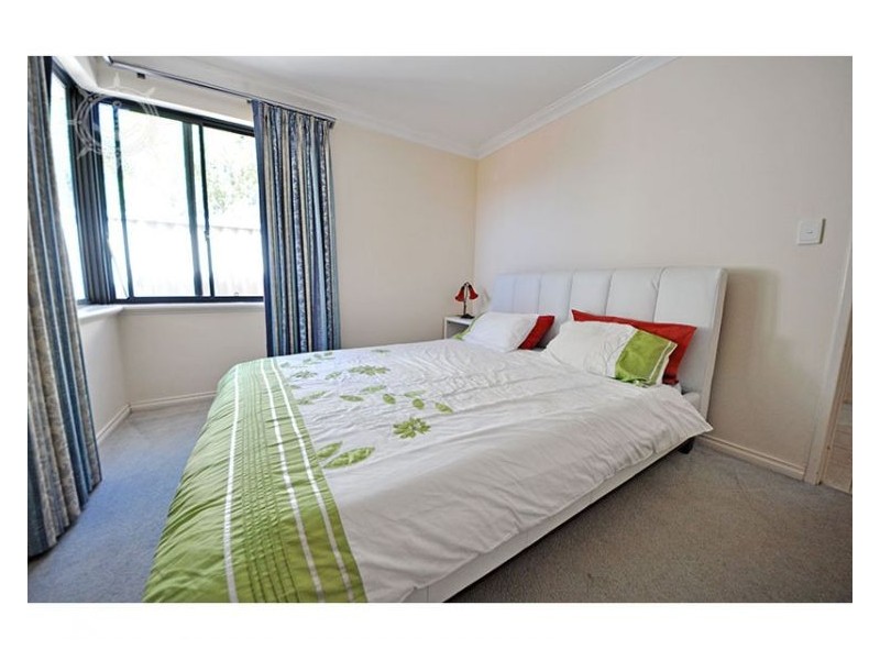 2/91 Phoenix Road, Spearwood WA 6163