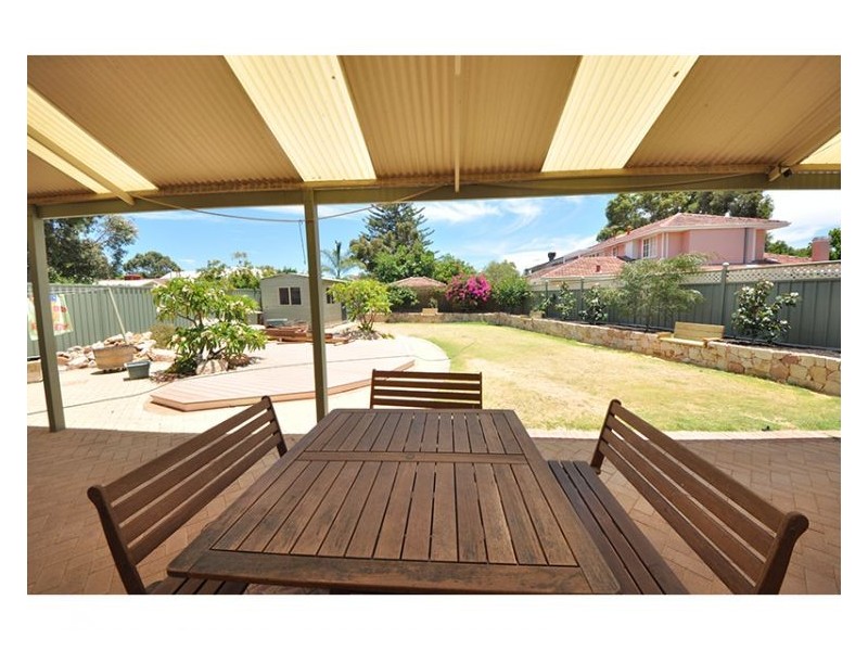 6 Morriett Street, Attadale WA 6156