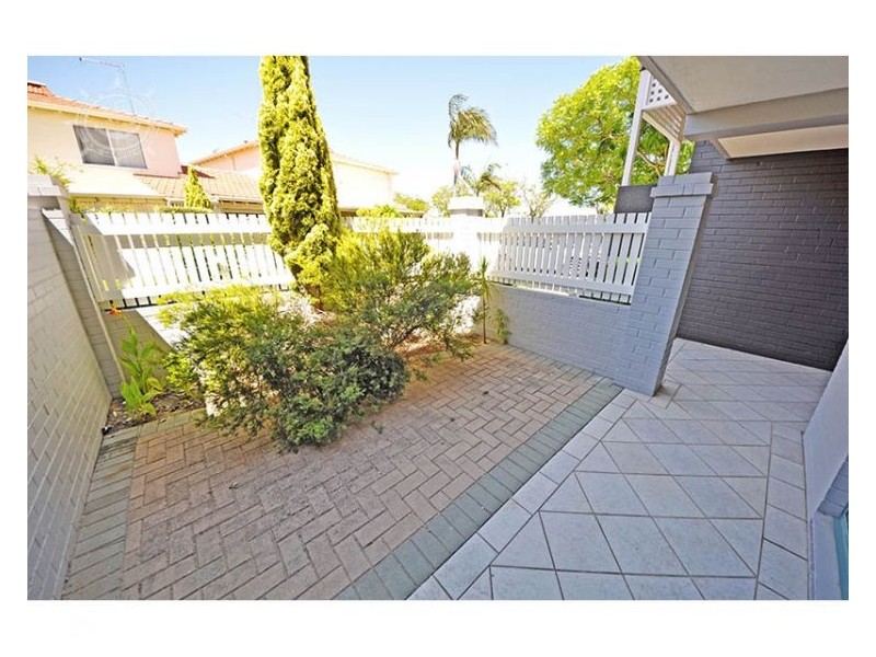 2 / 140 Melville Pde, Como WA 6152