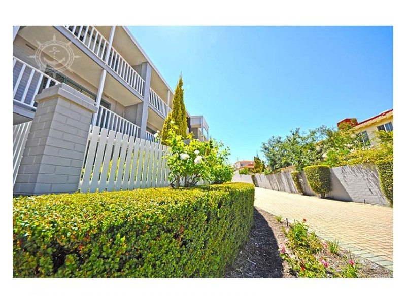 2 / 140 Melville Pde, Como WA 6152