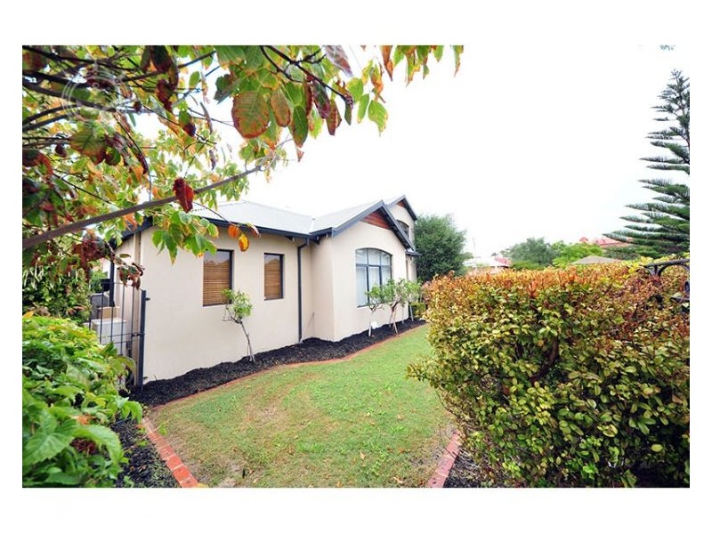 149 George Street, East Fremantle WA 6158