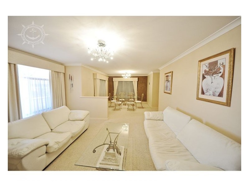 23 Lupin Way, Coogee WA 6166