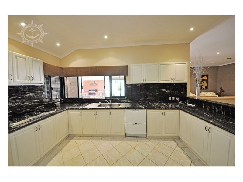 23 Lupin Way, Coogee WA 6166