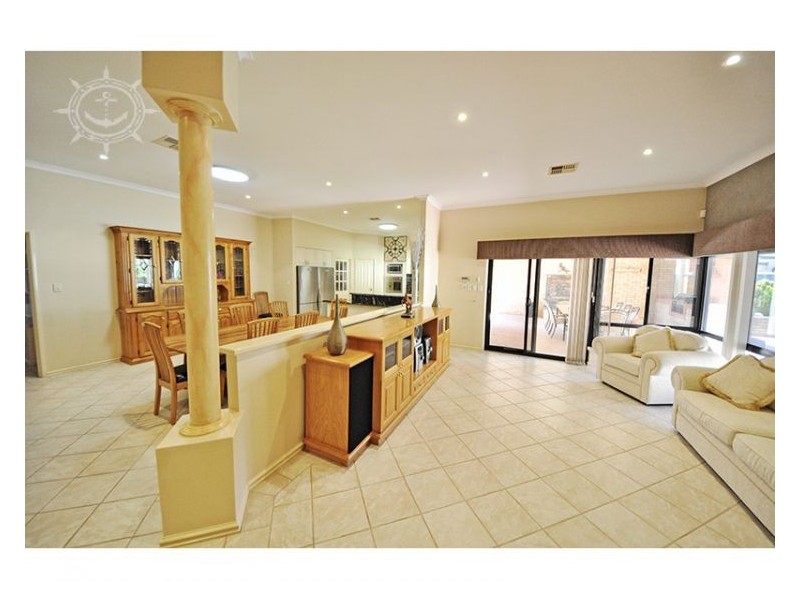 23 Lupin Way, Coogee WA 6166