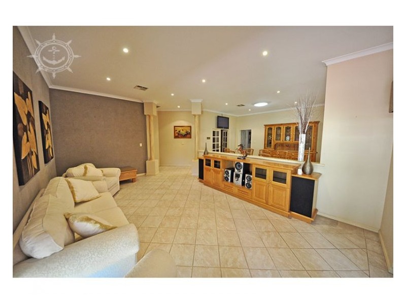 23 Lupin Way, Coogee WA 6166