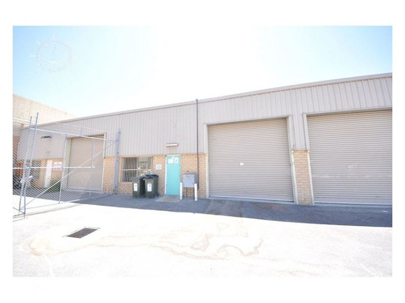 2/8 Zeta Cres, O’connor WA 6163