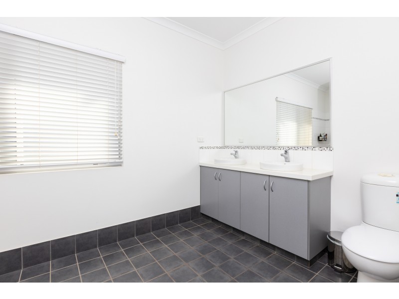 12B Pelcan Gardens, Broome WA 6725