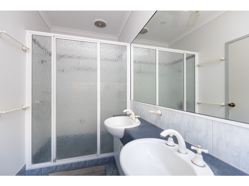 33 Bowerbird Loop, Djugun WA 6725