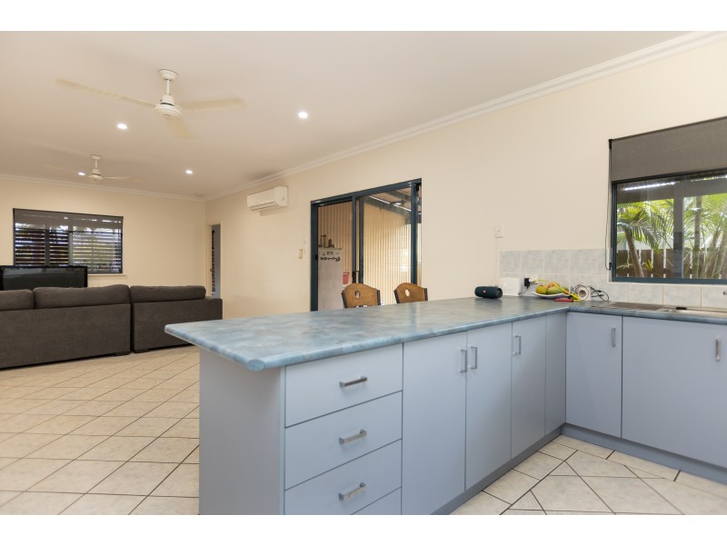 15 Bowerbird Loop, Djugun WA 6725