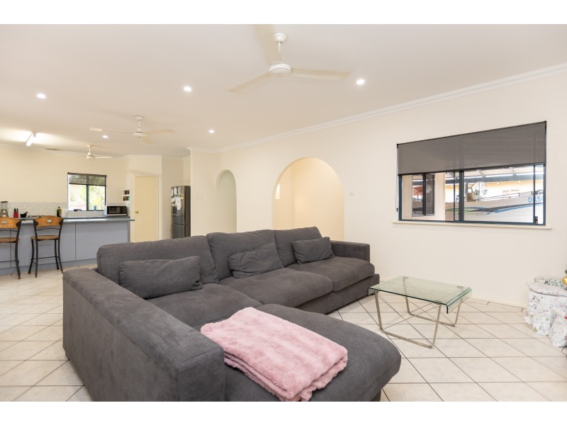 15 Bowerbird Loop, Djugun WA 6725