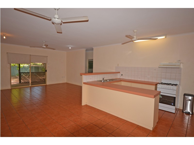 5B Chippindall Place, Cable Beach WA 6726