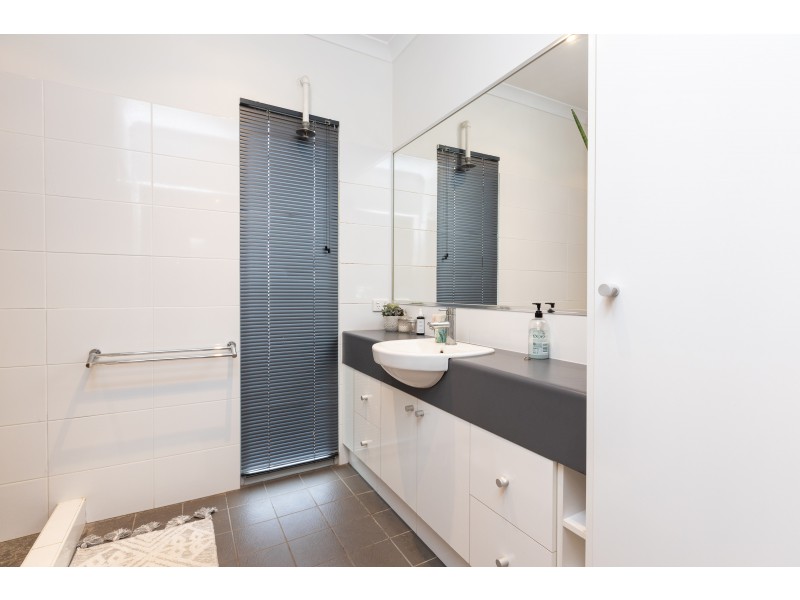 4/14 Coghlan Street, Djugun WA 6725