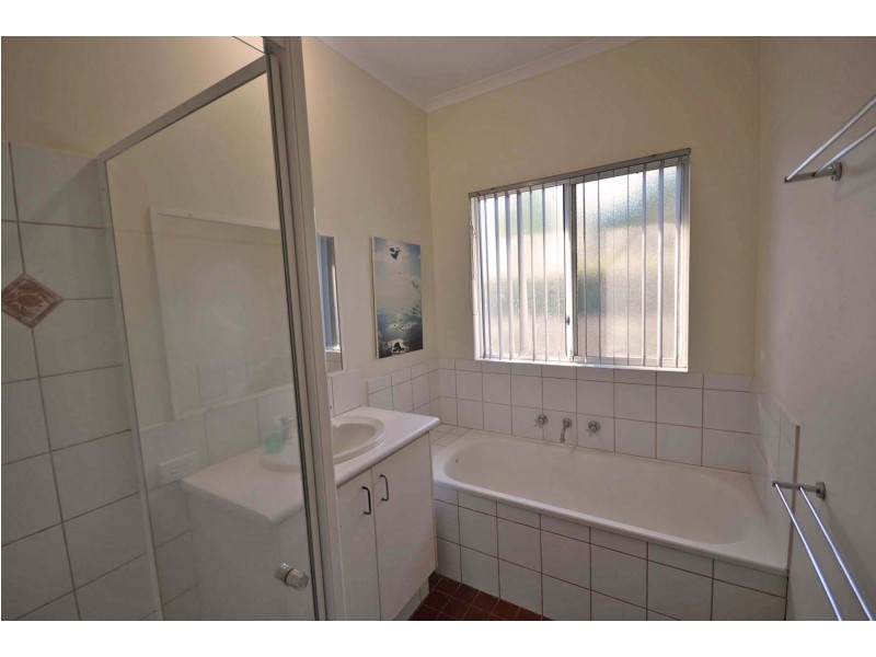 2/20 Robinson Street, Broome WA 6725