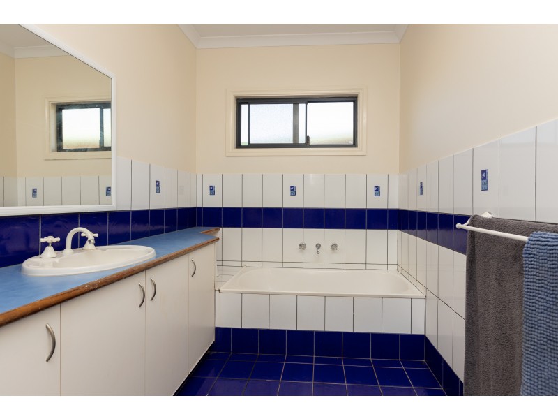 4 Shearwater Crescent, Djugun WA 6725