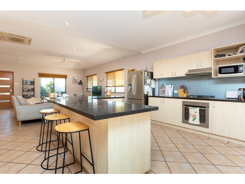 11 Bowerbird Loop, Djugun WA 6725