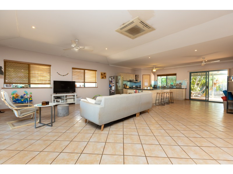 11 Bowerbird Loop, Djugun WA 6725