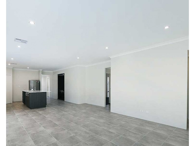 9 Lucknow Street, Piara Waters WA 6112