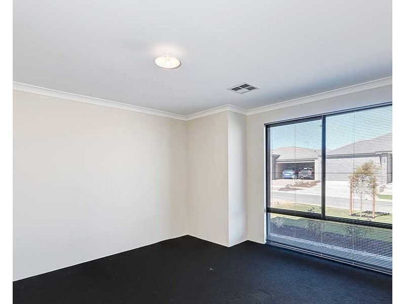 9 Lucknow Street, Piara Waters WA 6112